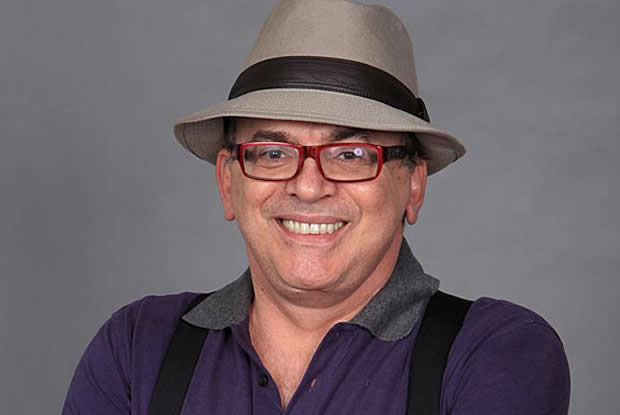 O escritor Walcyr Carrasco faz sua estreia na faixa das nove da Rede Globo  com a novela "Amor à Vida"