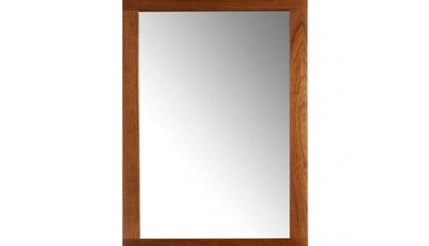 Espelho, espelho meu: existe alguém tão sem rosto quanto eu?