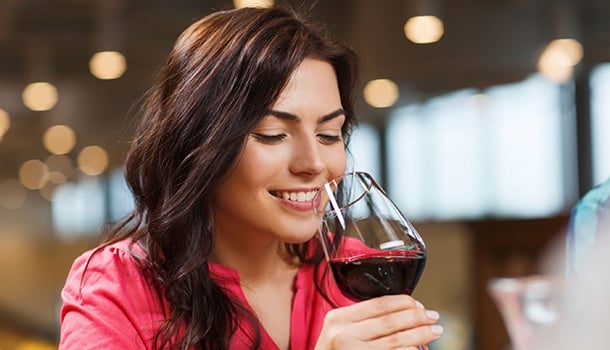 Previsão para ser feliz: beba mais vinho e coma a sobremesa antes do almoço!