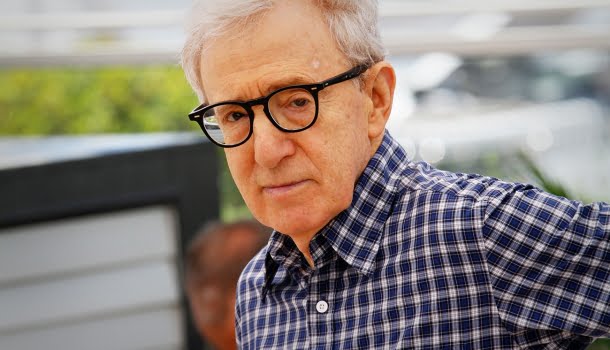 Woody Allen através de um espelho sombrio