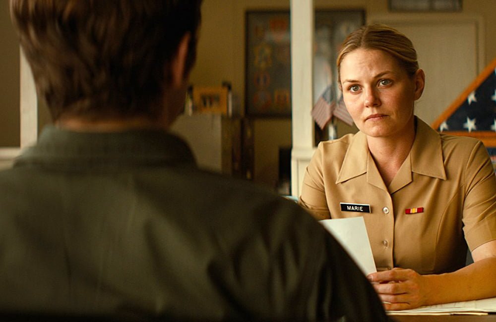 Sun Dogs (2017), Jennifer Morrison