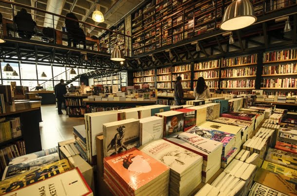 Livraria Blooks