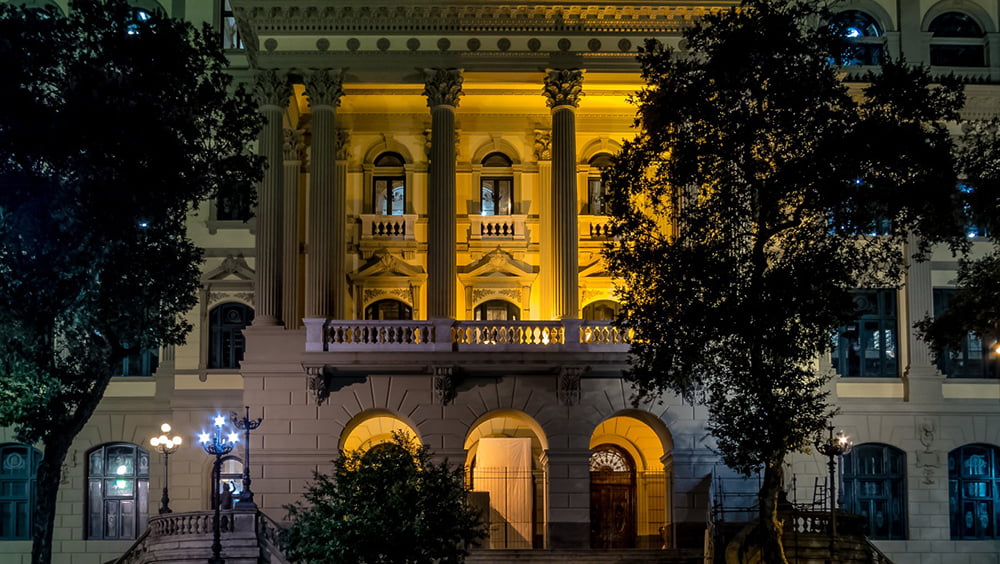 As 15 bibliotecas públicas mais bonitas do Brasil