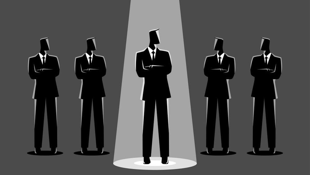 Não acredite em heróis construídos sob holofotes