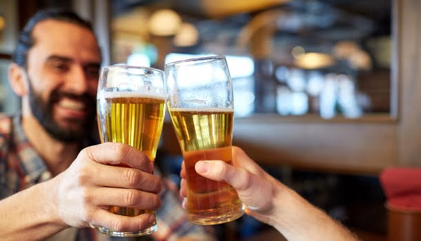 Beber cerveja pode prevenir doenças como Alzheimer e Parkinson