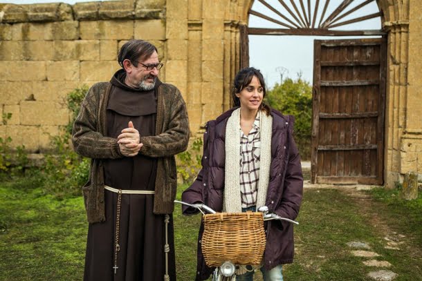 Santo Time (2018), Curro Velázquez