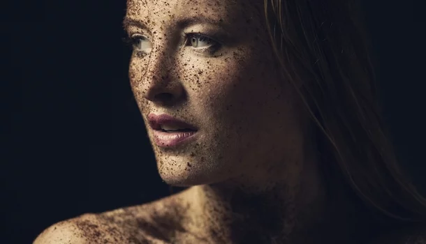 Enfrente o machismo de cabeça erguida. Ele revela o medo do poder da mulher Enfrente o machismo de cabeça erguida. Ele revela o medo do poder da mulher