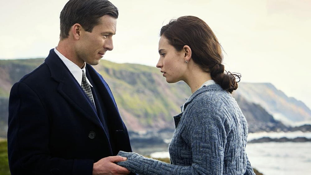 A Sociedade Literária e a Torta de Casca de Batata (2018), Mike Newell