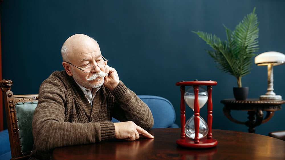 Tarde demais para ser triste