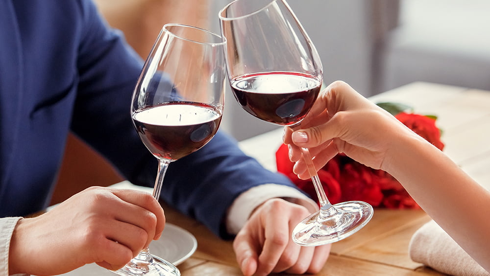 Casais que bebem juntos são mais felizes