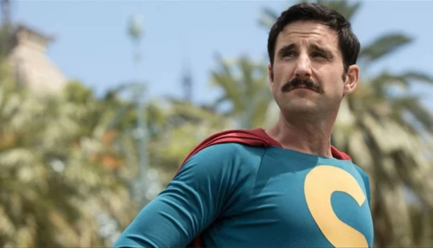 10 filmes novos da Netflix para você assistir bêbado ou para quem ama um filme ruim