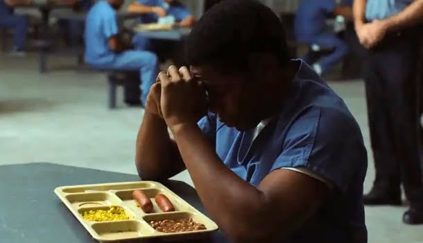 O filme mais brutal, desorientador e adorável do catálogo da Netflix