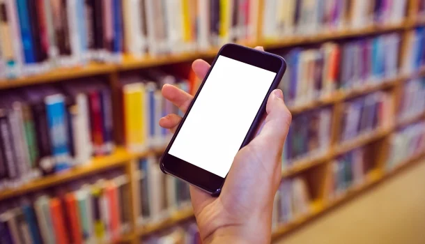 Aplicativo dá acesso a acervo de livros banidos e proibidos pelo mundo