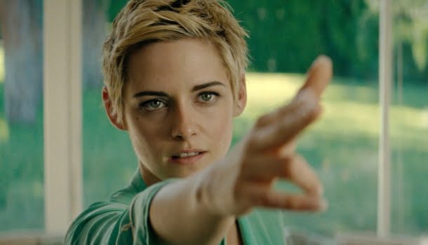 Ignorado pela crítica, filme com Kristen Stewart, na Netflix, seduz e perturba