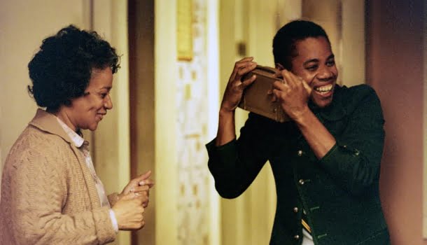 O filme na Netflix que vai te fazer chorar, mas também vai aquecer o seu coração e te fazer sentir bem