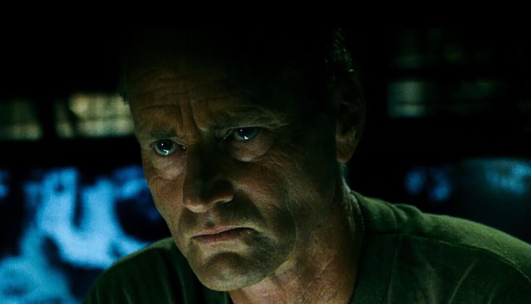 Falcão Negro em Perigo