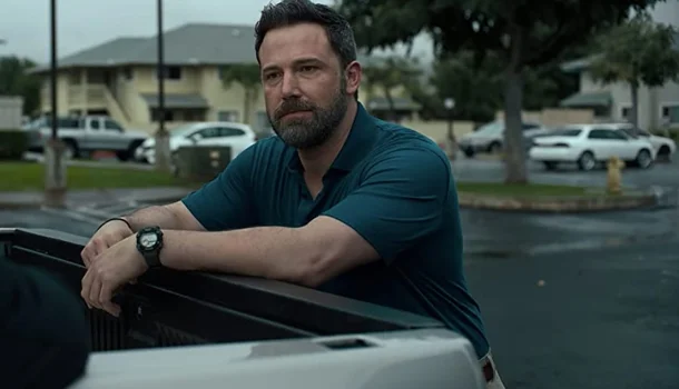 Filme com Ben Affleck na Netflix te manterá na ponta do sofá e não te deixará piscar por 125 minutos