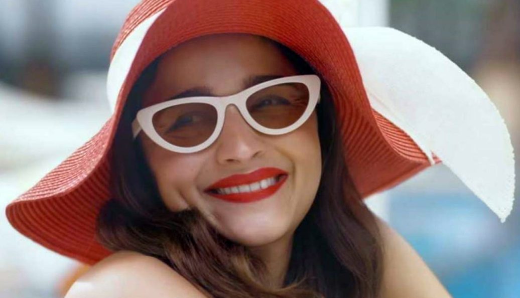 Darlings (2022), Jasmeet K Reen