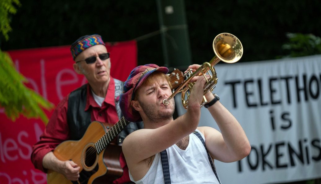 A Luta de Barbara e Alan