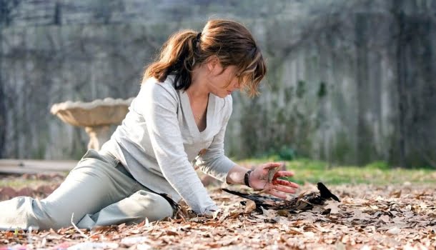 Suspense psicológico com Sandra Bullock, na Netflix, é um quebra-cabeça que fará você se contorcer no sofá