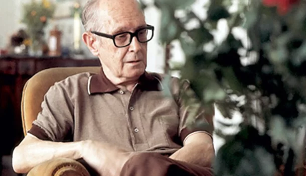 50 frases de Carlos Drummond de Andrade para carregar no bolso