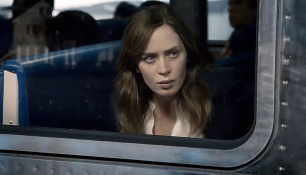 Best-seller de 22 milhões de cópias virou um suspense visceral com Emily Blunt e vai te fazer duvidar do que vê — no Prime Video