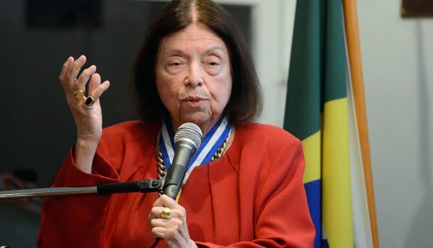 A cadeira de Nélida Piñon
