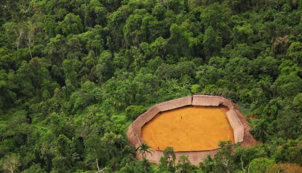 Os homens que não amavam os Yanomami