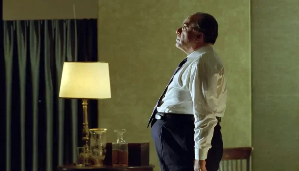 Filme brasileiro na Netflix vai te hipnotizar enquanto te ensina uma lição de história
