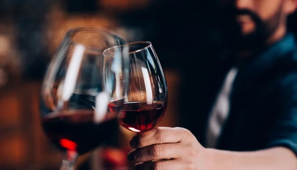 O Paradoxo Francês e os benefícios do vinho para a saúde humana