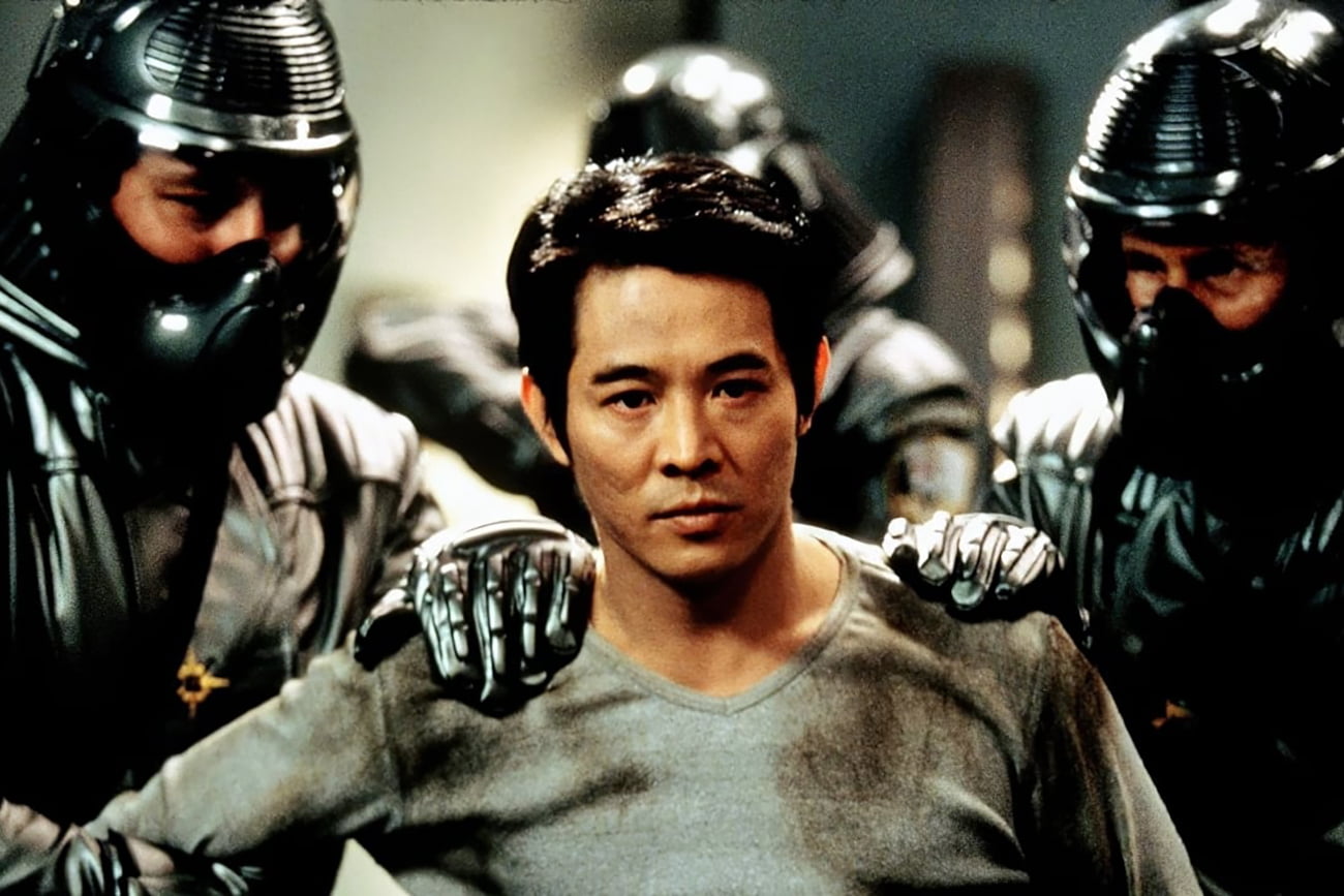 Delirante e racional, filme com Jet Li na Netflix foi o primeiro a prever o multiverso Revista