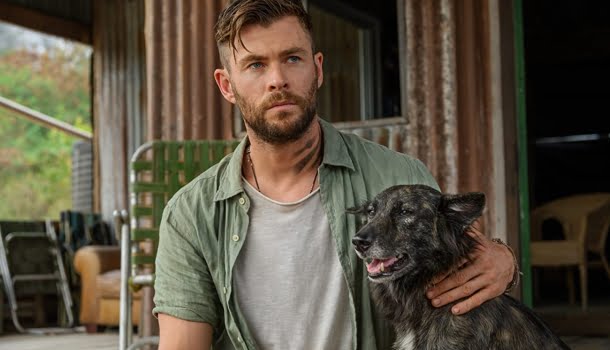 Filme alucinante com Chris Hemsworth, na Netflix, é um dos mais assistidos da história do cinema