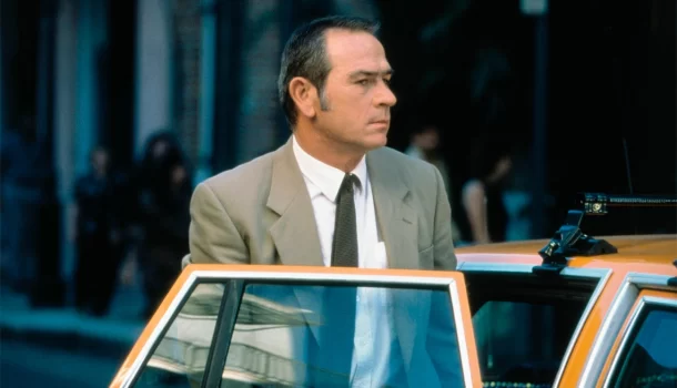 Se agarre à poltrona: thriller com Tommy Lee Jones na Netflix vai tirar seu fôlego!