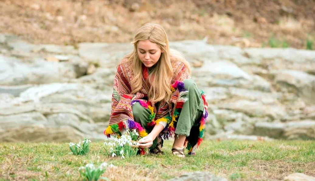 Crisis in Six Scenes