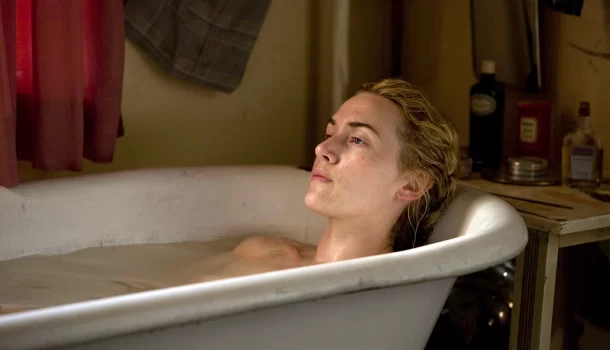 Ganhador do Oscar e aplaudido de pé por 7 minutos, filme com Kate Winslet está na Netflix