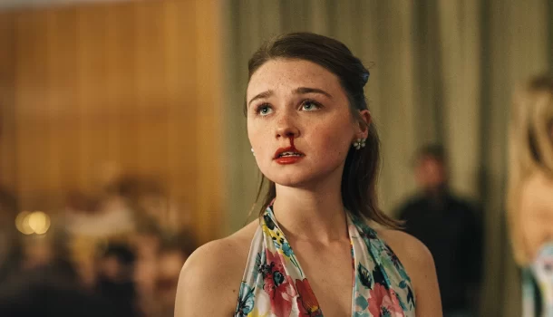 O filme mais estranho e genial que você vai assistir na sua vida,  na Netflix