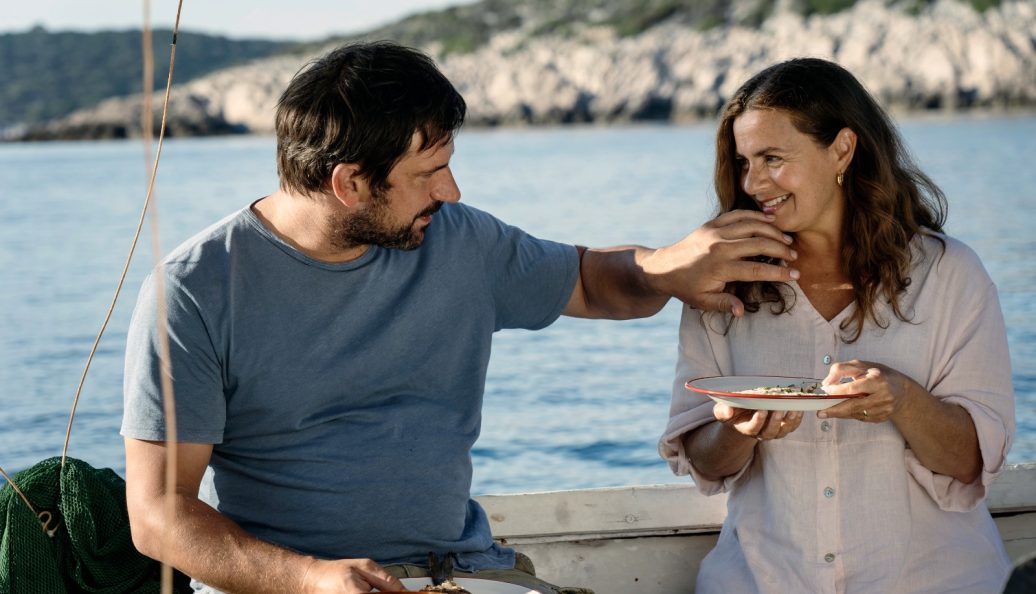 Em Uma Ilha Bem Distante