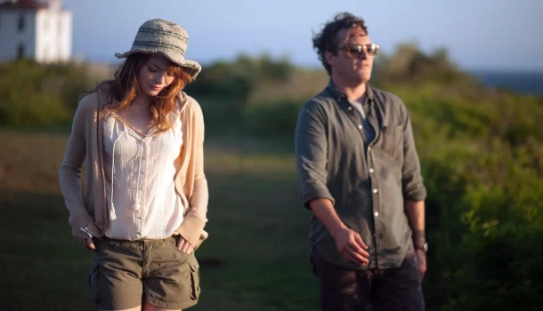 A comédia nada bobinha com Joaquin Phoenix e Emma Stone, na Netflix, que vai desafiar seu cérebro