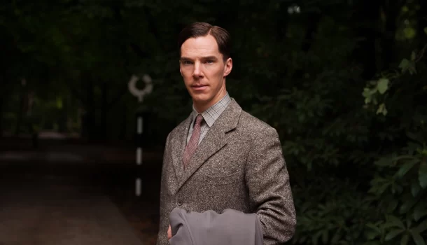 Não perca mais um segundo do seu tempo sem ver a obra-prima que consagrou a carreira de Benedict Cumberbatch, na Netflix