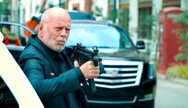 O adeus de Bruce Willis ao cinema, após uma carreira de 40 anos, está na Netflix