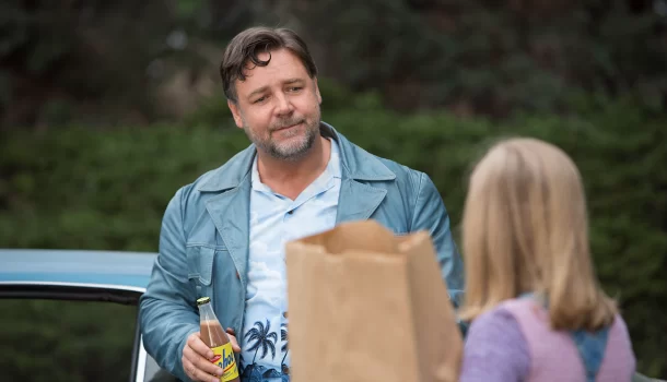 O divertidíssimo thriller policial com Russell Crowe e Ryan Gosling, indicado a 34 prêmios, na Netflix