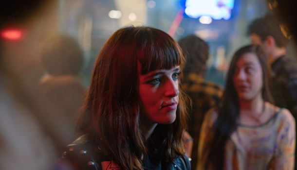 A comédia romântica mais divertida da Netflix vai melhorar seu humor, seu dia e sua vida instantaneamente