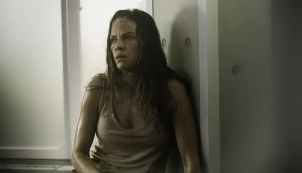 Ficção científica existencialista, com Hilary Swank, está na Netflix