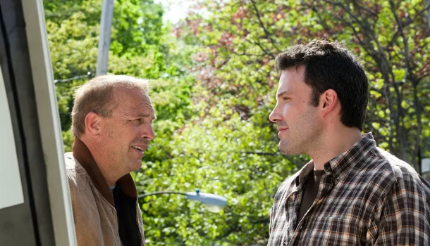 Drama inteligente com Tommy Lee Jones, Kevin Costner e Ben Affleck, na Netflix