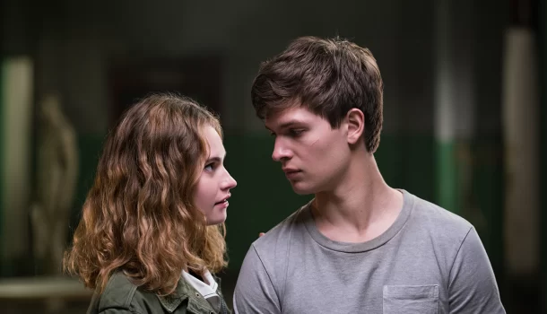 Divertidíssimo e frenético, ação na Netflix é programa ideal para a noite de sexta-feira