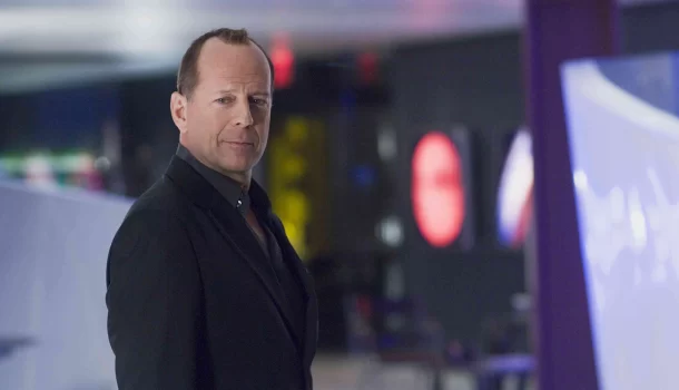 Suspense com Bruce Willis, na Netflix, vai te surpreender até a última cena