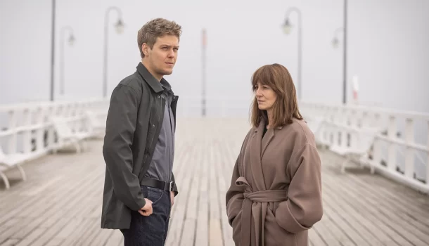 Suspense policial perfeito para fãs de Agatha Christie visto por mais de 37 milhões de pessoas na Netflix