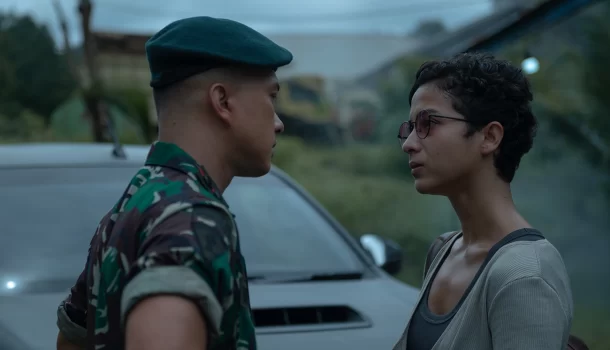 Suspense arrepiante, considerado o melhor filme indonésio de 2024, acaba de estrear na Netflix