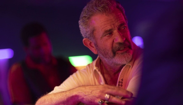 O melhor filme de mistério e suspense que você verá neste final de semana acabou de estrear na Netflix, com Josh Duhamel e Mel Gibson