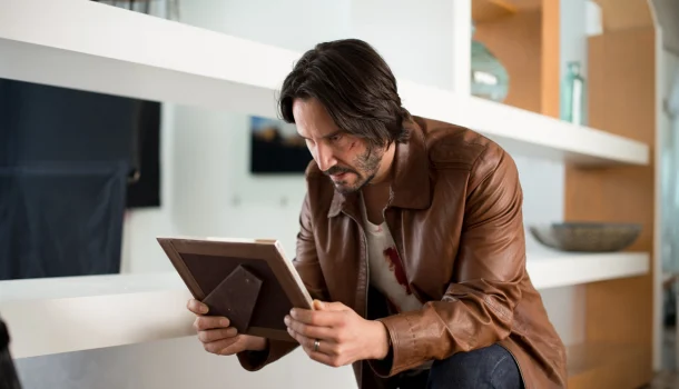 Favorito de 9 em cada 10 cinéfilos, filme de ação que convence até quem não gosta do gênero está na Netflix